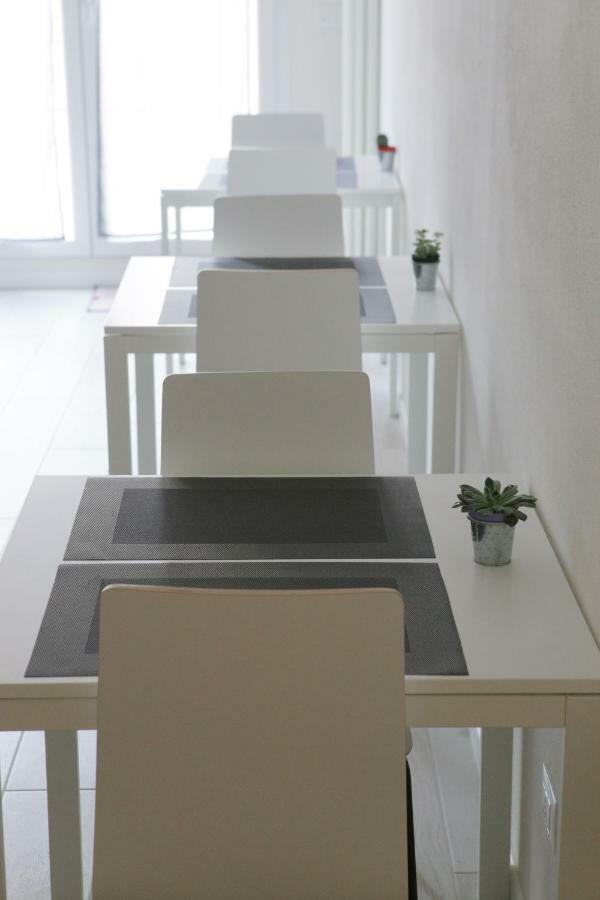 Soleluna Fiera 6 Rooms 볼로냐 외부 사진